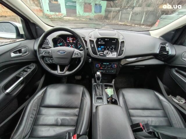 Белый Форд Эскейп, объемом двигателя 2 л и пробегом 109 тыс. км за 15290 $, фото 13 на Automoto.ua