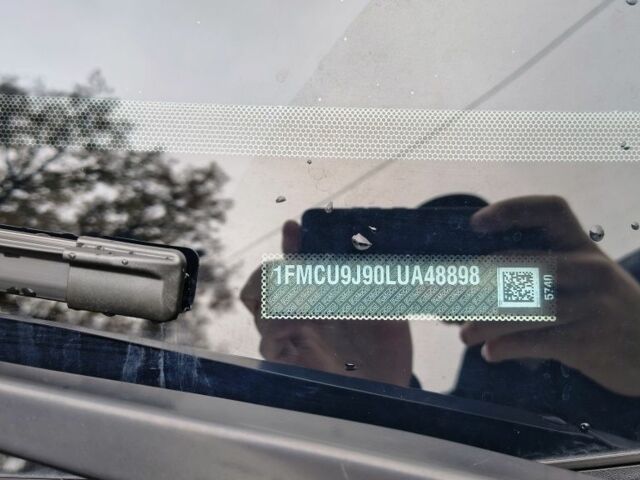 Белый Форд Эскейп, объемом двигателя 2 л и пробегом 83 тыс. км за 18999 $, фото 9 на Automoto.ua