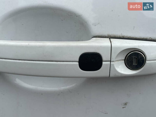 Білий Форд Ескейп, об'ємом двигуна 1.5 л та пробігом 336 тис. км за 8450 $, фото 19 на Automoto.ua