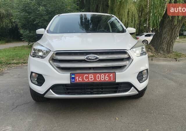 Белый Форд Эскейп, объемом двигателя 1.5 л и пробегом 70 тыс. км за 14500 $, фото 5 на Automoto.ua