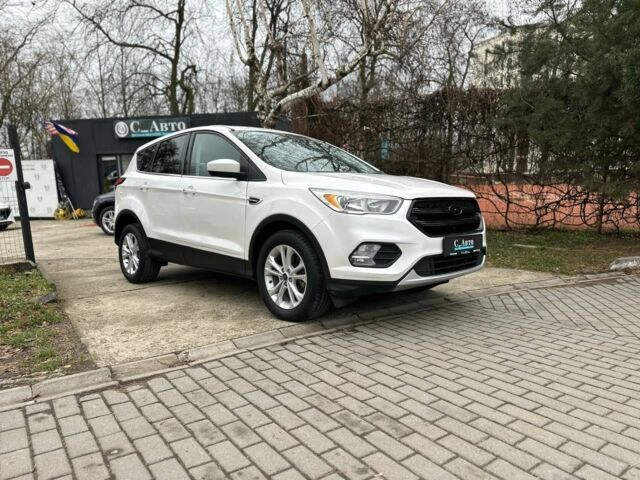 Білий Форд Ескейп, об'ємом двигуна 1.5 л та пробігом 173 тис. км за 14800 $, фото 1 на Automoto.ua