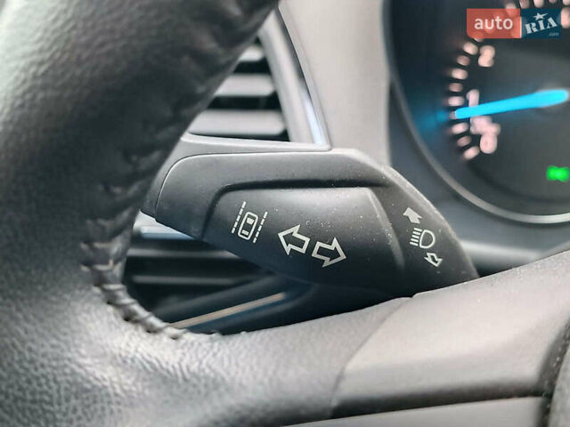 Белый Форд Эскейп, объемом двигателя 2 л и пробегом 109 тыс. км за 15290 $, фото 31 на Automoto.ua