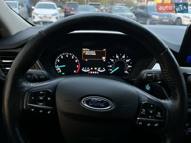 Форд Эскейп 2019 в Львове на Automoto.ua Белый Форд Эскейп, объемом двигателя 1.5 л и пробегом 129 тыс. км за 16500 $, фото 28 на Automoto.ua