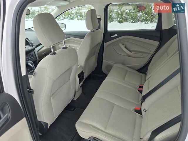 Белый Форд Эскейп, объемом двигателя 1.5 л и пробегом 84 тыс. км за 14400 $, фото 18 на Automoto.ua