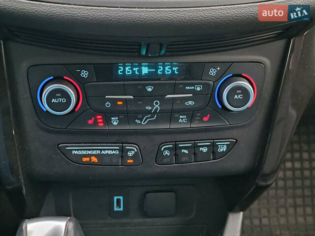 Белый Форд Эскейп, объемом двигателя 2 л и пробегом 109 тыс. км за 15290 $, фото 34 на Automoto.ua