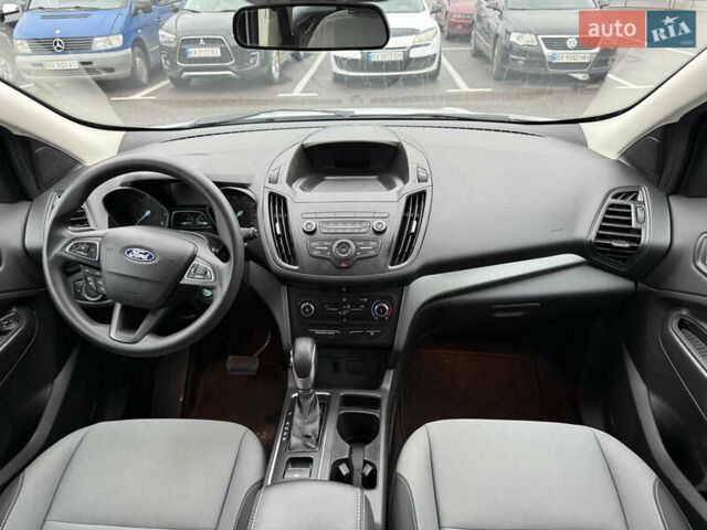 Белый Форд Эскейп, объемом двигателя 2.49 л и пробегом 131 тыс. км за 13300 $, фото 62 на Automoto.ua