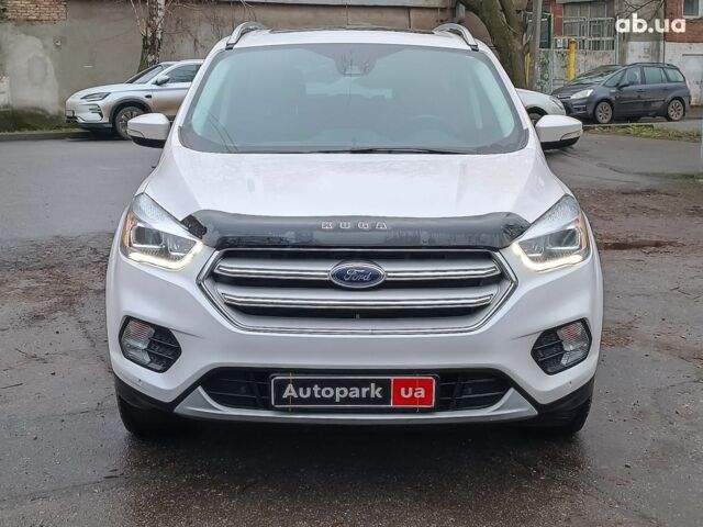 Белый Форд Эскейп, объемом двигателя 2 л и пробегом 109 тыс. км за 15290 $, фото 1 на Automoto.ua
