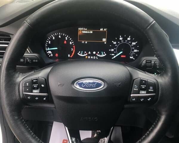 Белый Форд Эскейп, объемом двигателя 1.5 л и пробегом 70 тыс. км за 17000 $, фото 8 на Automoto.ua