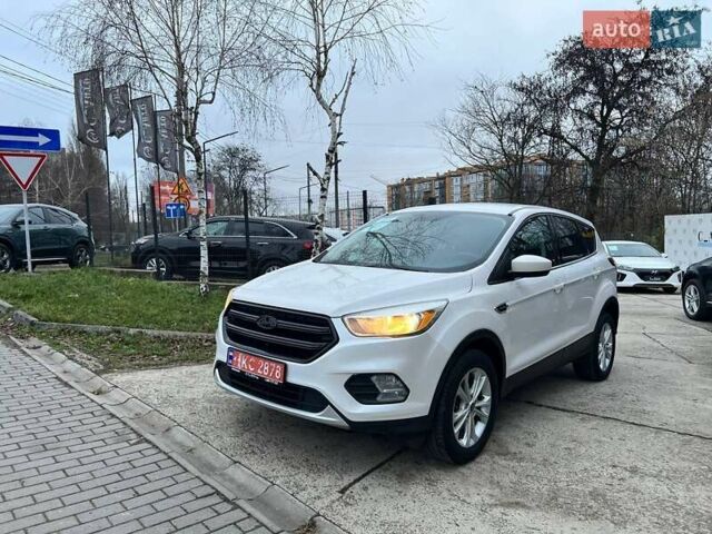 Білий Форд Ескейп, об'ємом двигуна 1.5 л та пробігом 173 тис. км за 14800 $, фото 1 на Automoto.ua