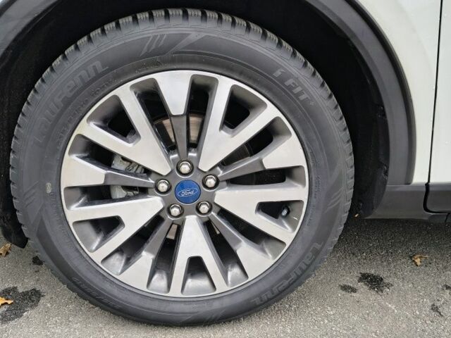 Белый Форд Эскейп, объемом двигателя 2 л и пробегом 83 тыс. км за 18999 $, фото 10 на Automoto.ua