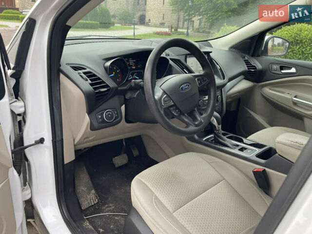 Білий Форд Ескейп, об'ємом двигуна 1.5 л та пробігом 336 тис. км за 8450 $, фото 9 на Automoto.ua