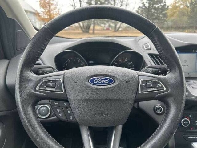 Белый Форд Эскейп, объемом двигателя 2 л и пробегом 84 тыс. км за 3700 $, фото 10 на Automoto.ua