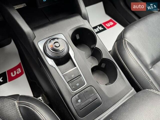 Білий Форд Ескейп, об'ємом двигуна 2.5 л та пробігом 65 тис. км за 18990 $, фото 30 на Automoto.ua