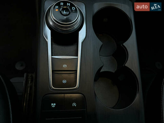 Форд Эскейп 2019 в Львове на Automoto.ua Белый Форд Эскейп, объемом двигателя 1.5 л и пробегом 129 тыс. км за 16500 $, фото 20 на Automoto.ua