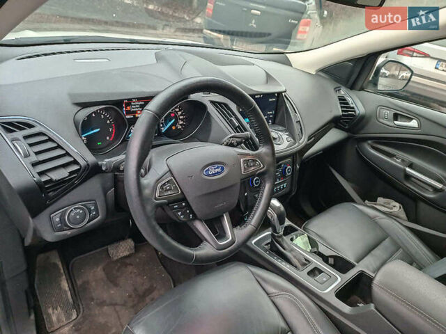 Белый Форд Эскейп, объемом двигателя 2 л и пробегом 109 тыс. км за 15290 $, фото 20 на Automoto.ua