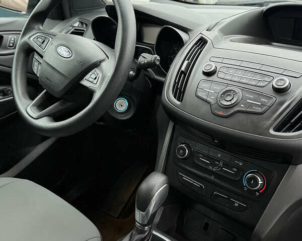 Белый Форд Эскейп, объемом двигателя 2.49 л и пробегом 131 тыс. км за 13300 $, фото 35 на Automoto.ua