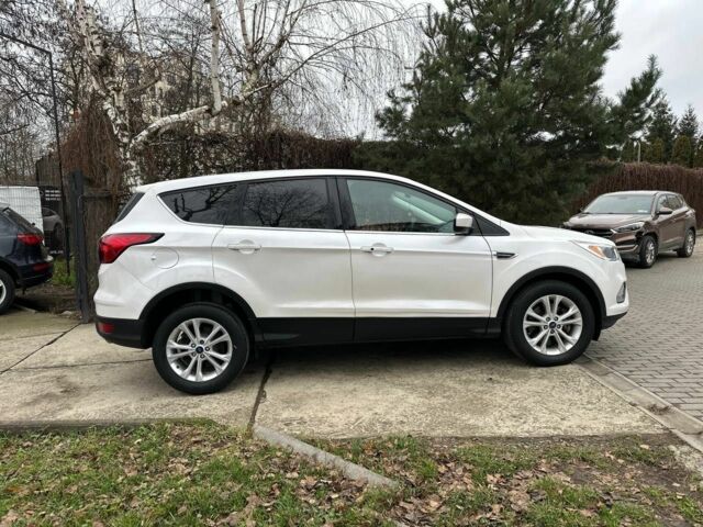 Білий Форд Ескейп, об'ємом двигуна 1.5 л та пробігом 173 тис. км за 14800 $, фото 6 на Automoto.ua