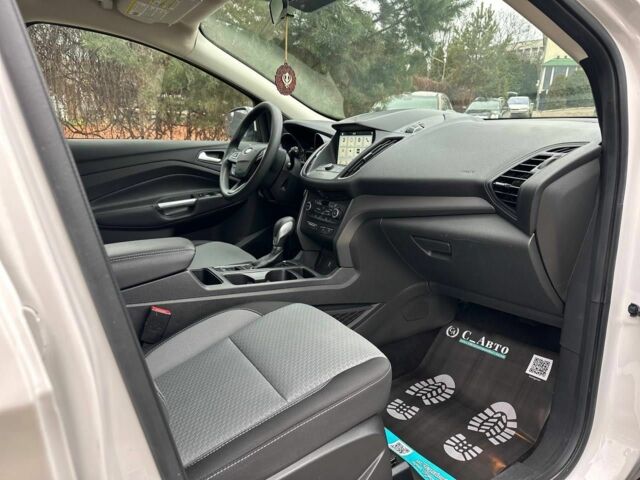 Білий Форд Ескейп, об'ємом двигуна 1.5 л та пробігом 173 тис. км за 14800 $, фото 10 на Automoto.ua