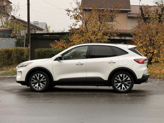 Белый Форд Эскейп, объемом двигателя 2.5 л и пробегом 72 тыс. км за 22400 $, фото 6 на Automoto.ua