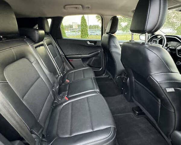 Белый Форд Эскейп, объемом двигателя 1.5 л и пробегом 81 тыс. км за 14500 $, фото 6 на Automoto.ua