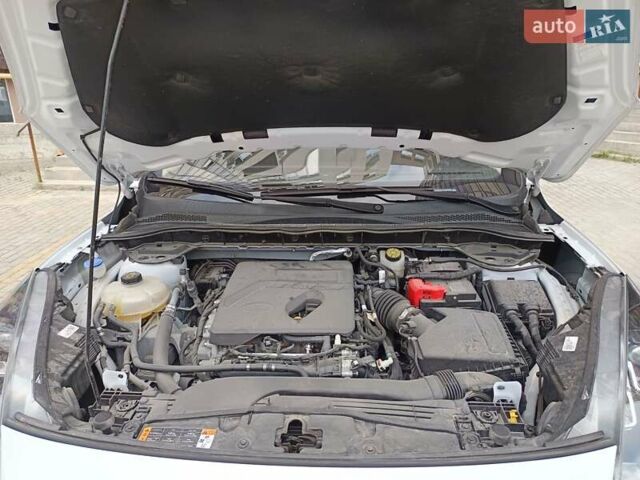 Белый Форд Эскейп, объемом двигателя 1.5 л и пробегом 129 тыс. км за 15500 $, фото 14 на Automoto.ua