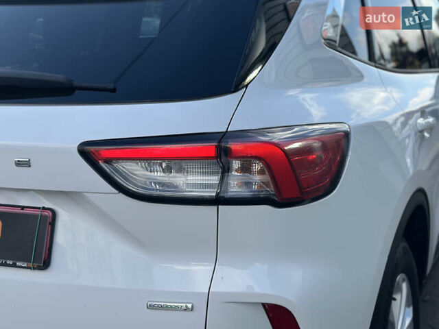 Белый Форд Эскейп, объемом двигателя 1.5 л и пробегом 110 тыс. км за 15999 $, фото 19 на Automoto.ua