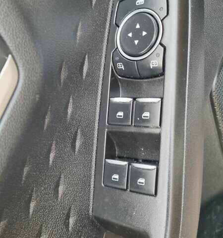 Белый Форд Эскейп, объемом двигателя 1.5 л и пробегом 93 тыс. км за 16500 $, фото 23 на Automoto.ua