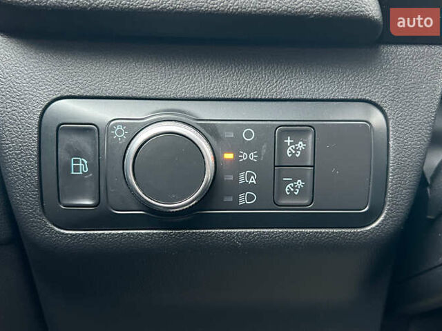 Білий Форд Ескейп, об'ємом двигуна 2.49 л та пробігом 78 тис. км за 21500 $, фото 16 на Automoto.ua