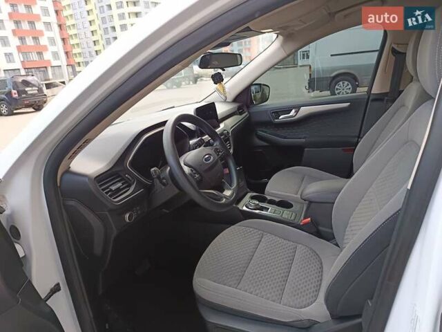 Белый Форд Эскейп, объемом двигателя 1.5 л и пробегом 129 тыс. км за 15500 $, фото 7 на Automoto.ua