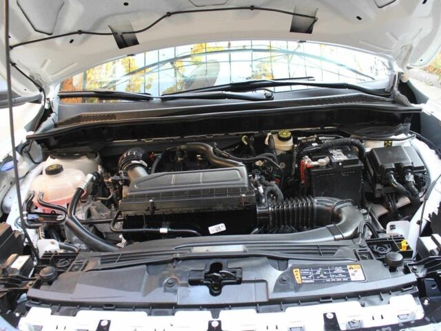 Білий Форд Ескейп, об'ємом двигуна 1.5 л та пробігом 2 тис. км за 13400 $, фото 17 на Automoto.ua