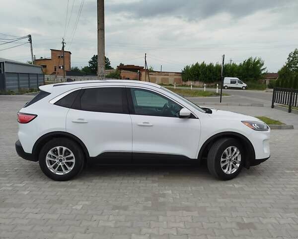 Білий Форд Ескейп, об'ємом двигуна 1.5 л та пробігом 79 тис. км за 15600 $, фото 6 на Automoto.ua