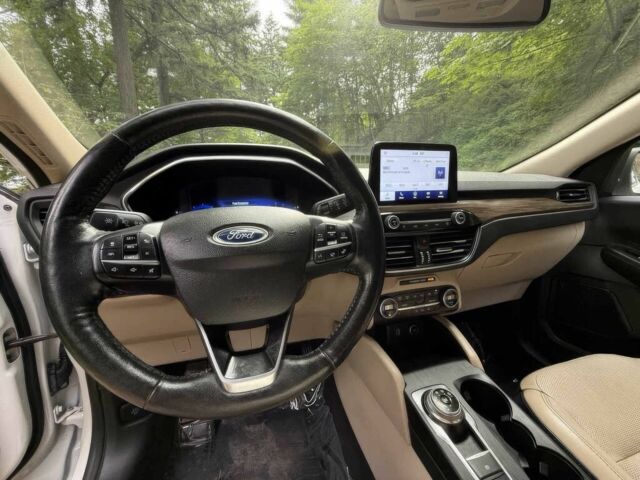 Білий Форд Ескейп, об'ємом двигуна 2 л та пробігом 48 тис. км за 11000 $, фото 7 на Automoto.ua