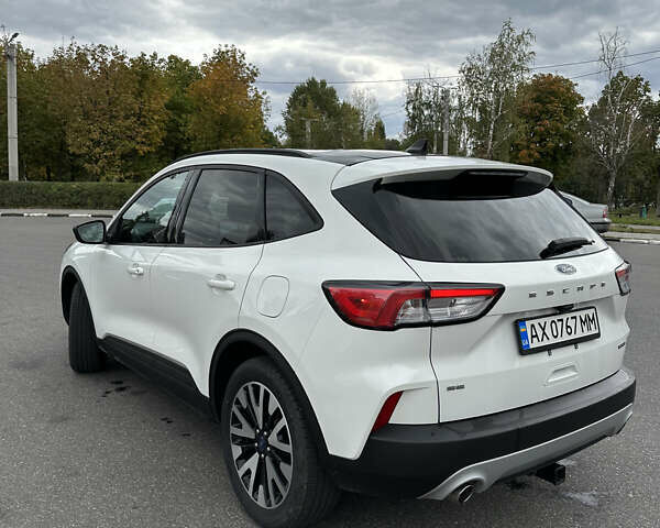 Форд Эскейп 2020 в Харькове на Automoto.ua Белый Форд Эскейп, объемом двигателя 2.5 л и пробегом 71 тыс. км за 22500 $, фото 7 на Automoto.ua