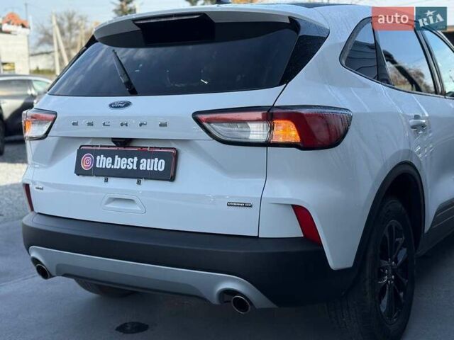 Білий Форд Ескейп, об'ємом двигуна 2.5 л та пробігом 60 тис. км за 19500 $, фото 11 на Automoto.ua
