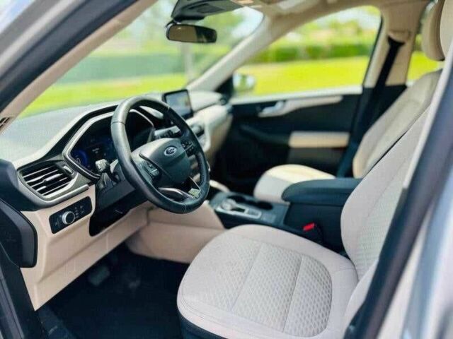 Белый Форд Эскейп, объемом двигателя 2.5 л и пробегом 89 тыс. км за 3700 $, фото 6 на Automoto.ua