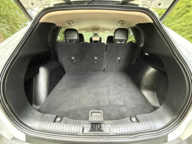 Білий Форд Ескейп, об'ємом двигуна 2 л та пробігом 49 тис. км за 12200 $, фото 10 на Automoto.ua