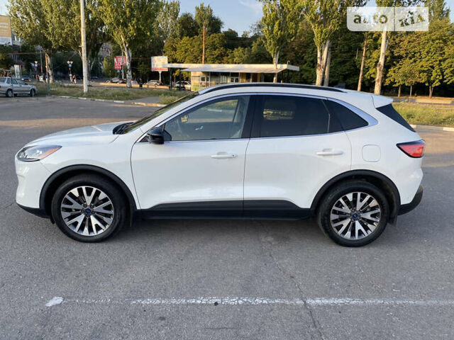 Форд Эскейп 2020 в Запорожье на Automoto.ua Белый Форд Эскейп, объемом двигателя 2 л и пробегом 83 тыс. км за 20300 $, фото 3 на Automoto.ua