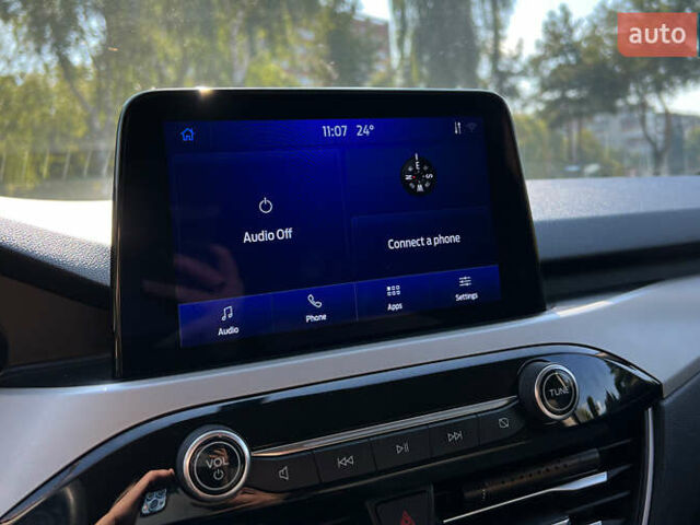 Білий Форд Ескейп, об'ємом двигуна 1.5 л та пробігом 57 тис. км за 17690 $, фото 12 на Automoto.ua