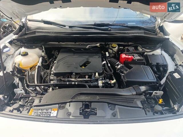 Білий Форд Ескейп, об'ємом двигуна 1.5 л та пробігом 110 тис. км за 15500 $, фото 7 на Automoto.ua