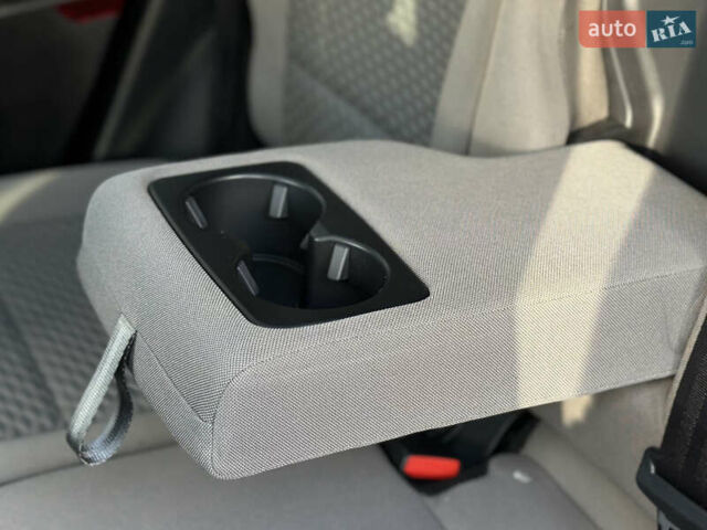 Белый Форд Эскейп, объемом двигателя 1.5 л и пробегом 110 тыс. км за 15999 $, фото 49 на Automoto.ua