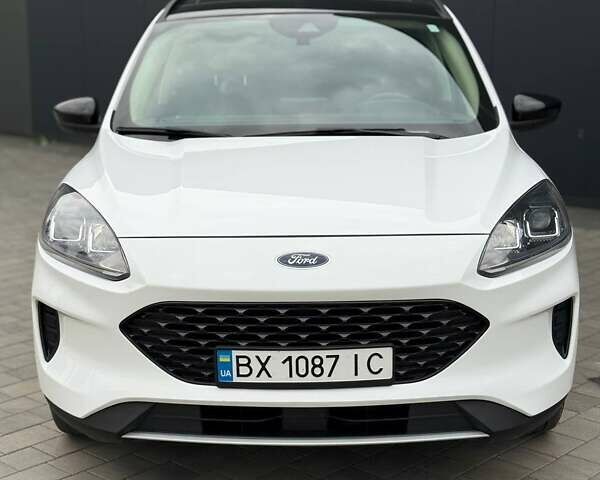 Білий Форд Ескейп, об'ємом двигуна 2.49 л та пробігом 95 тис. км за 24500 $, фото 10 на Automoto.ua