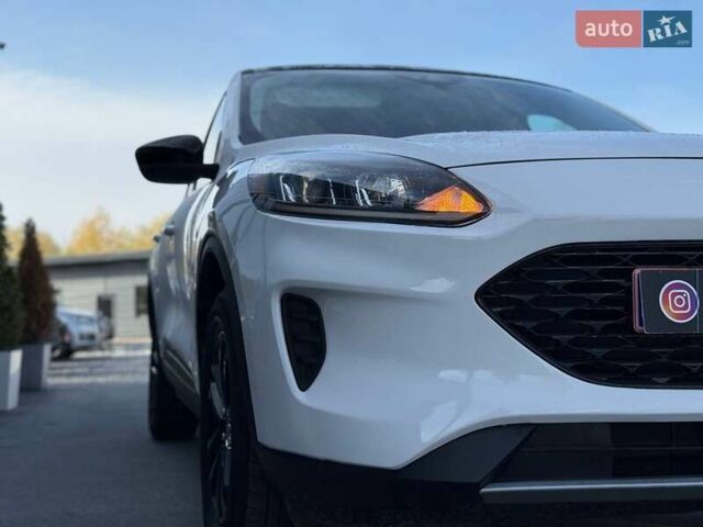 Білий Форд Ескейп, об'ємом двигуна 2.5 л та пробігом 60 тис. км за 19500 $, фото 16 на Automoto.ua