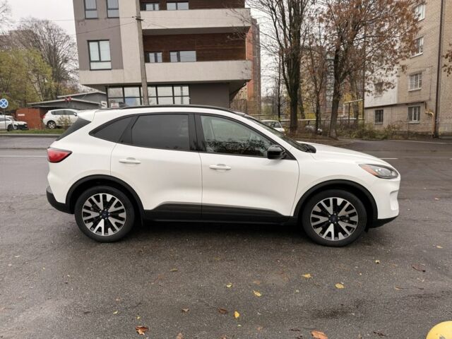 Белый Форд Эскейп, объемом двигателя 2.5 л и пробегом 72 тыс. км за 22400 $, фото 5 на Automoto.ua