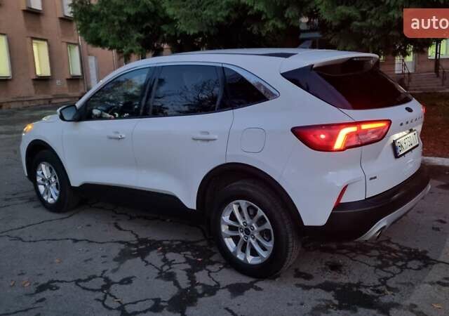 Белый Форд Эскейп, объемом двигателя 1.5 л и пробегом 93 тыс. км за 16500 $, фото 10 на Automoto.ua