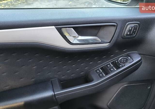 Білий Форд Ескейп, об'ємом двигуна 1.5 л та пробігом 101 тис. км за 17900 $, фото 15 на Automoto.ua