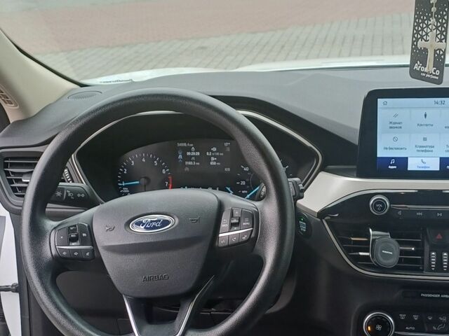 Белый Форд Эскейп, объемом двигателя 1.5 л и пробегом 57 тыс. км за 17900 $, фото 7 на Automoto.ua