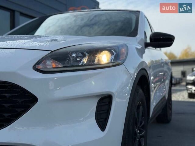 Білий Форд Ескейп, об'ємом двигуна 2.5 л та пробігом 60 тис. км за 19500 $, фото 19 на Automoto.ua