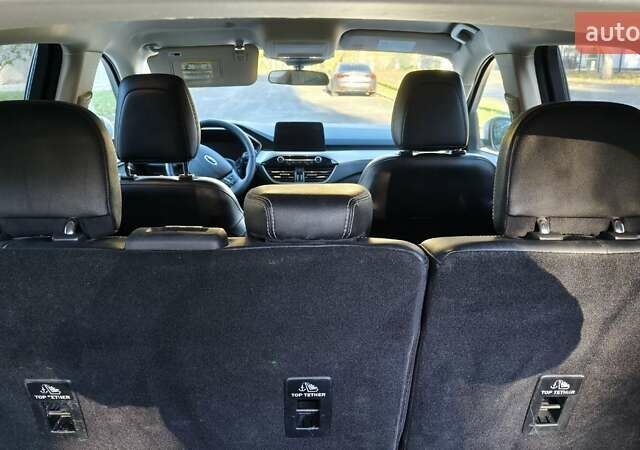 Білий Форд Ескейп, об'ємом двигуна 1.5 л та пробігом 101 тис. км за 17900 $, фото 12 на Automoto.ua