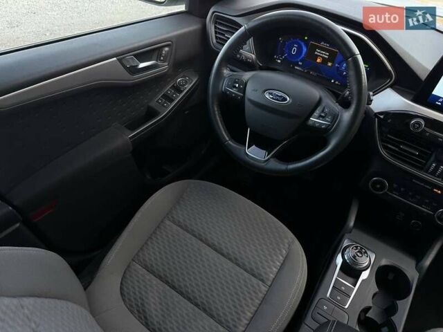 Білий Форд Ескейп, об'ємом двигуна 2.5 л та пробігом 60 тис. км за 19500 $, фото 51 на Automoto.ua