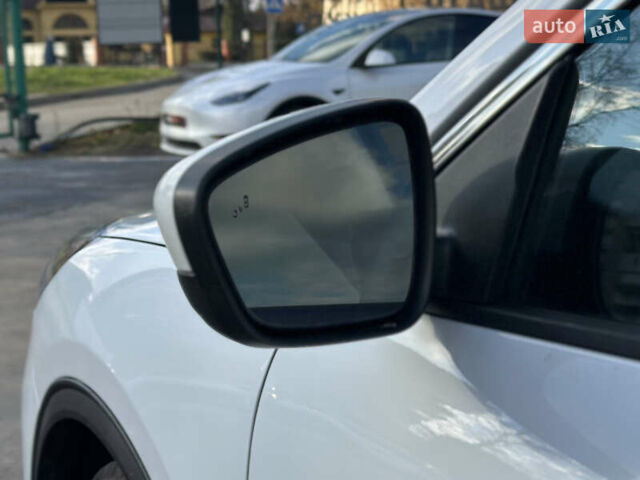 Белый Форд Эскейп, объемом двигателя 1.5 л и пробегом 110 тыс. км за 15999 $, фото 20 на Automoto.ua